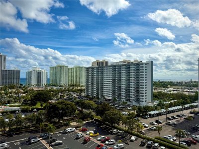 Comprar apartamento no Coral Ridge Towers North 1117
