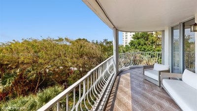 Comprar apartamento no Bal Harbour 101 Condo 410