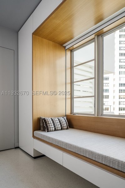 Condo for sale at Belle Towers 6E