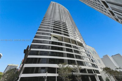 Comprar apartamento no District 225 901