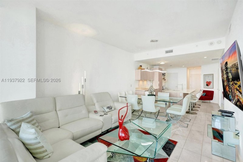 Condo for sale at Gran Paraiso 1705