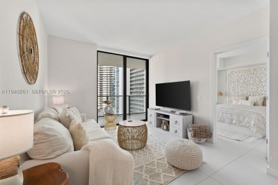 Alquiler de apartamento en Paraiso Bayviews 1503