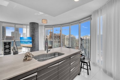 Comprar apartamento no Epic Miami 4202