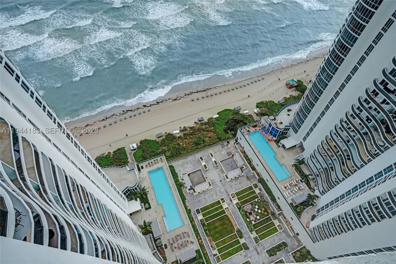 Alquiler de apartamento en Trump Tower Two 3006