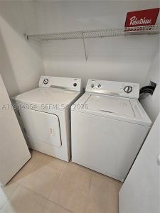 Comprar apartamento no Ocean Marine Yacht Club 1405