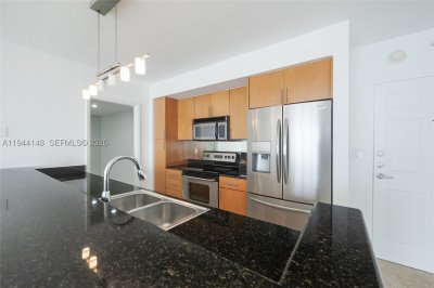 Comprar apartamento no Island Pointe 9N