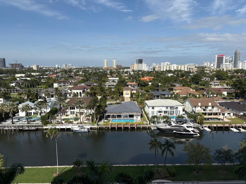 Alquiler de apartamento en Harbor Tower at Waterways 1001
