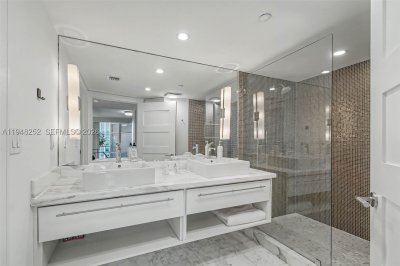Comprar apartamento en Capobella 903