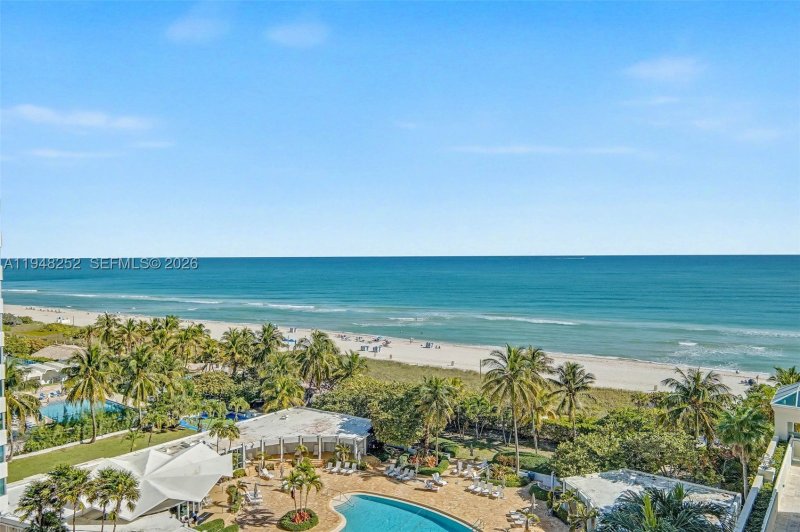Condo for sale at Capobella 903