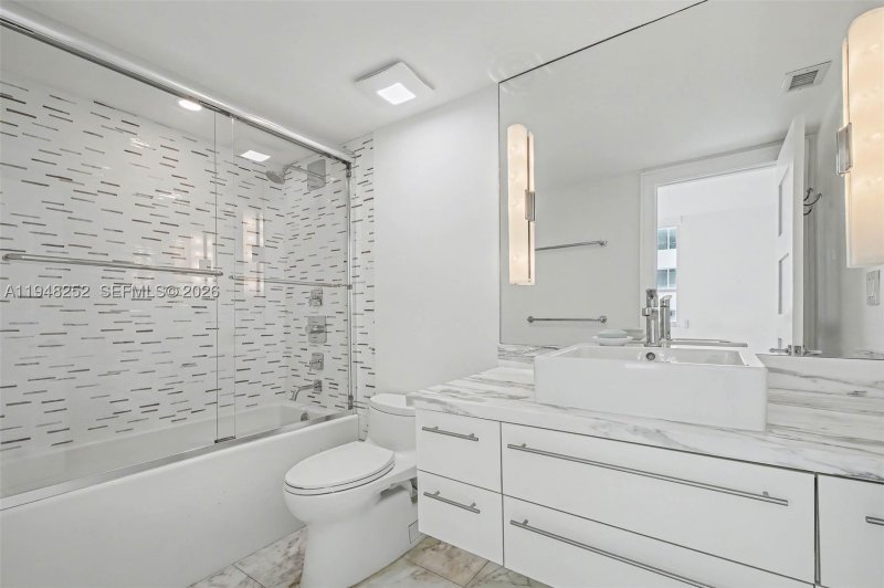 Condo for sale at Capobella 903