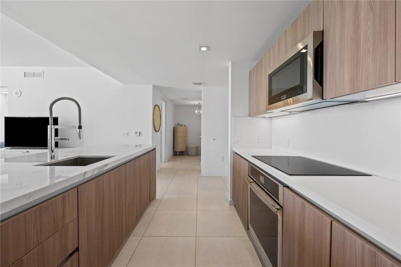 Apartment for rent at Tiffany House 411