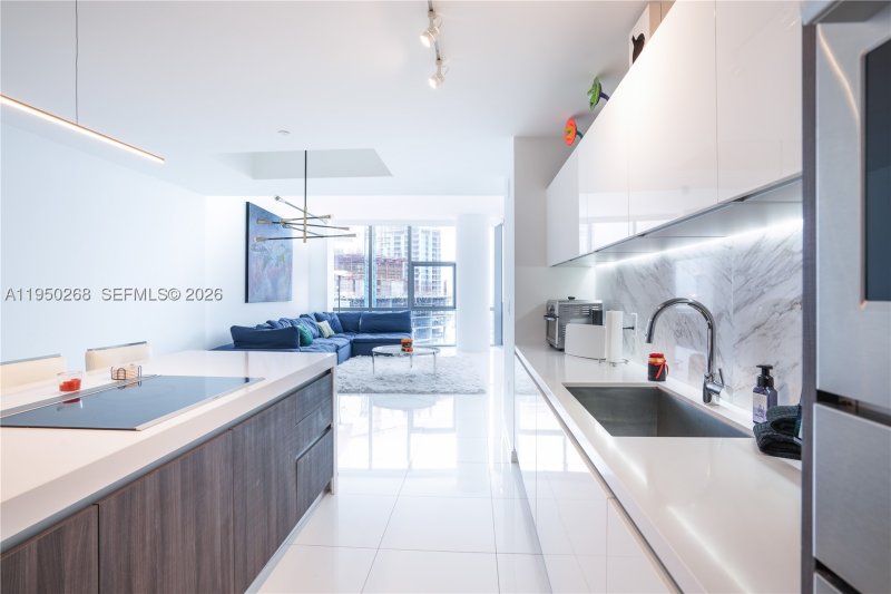 Condo for sale at Paramount Miami WorldCenter 2101