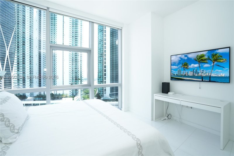 Condo for sale at Paramount Miami WorldCenter 2101