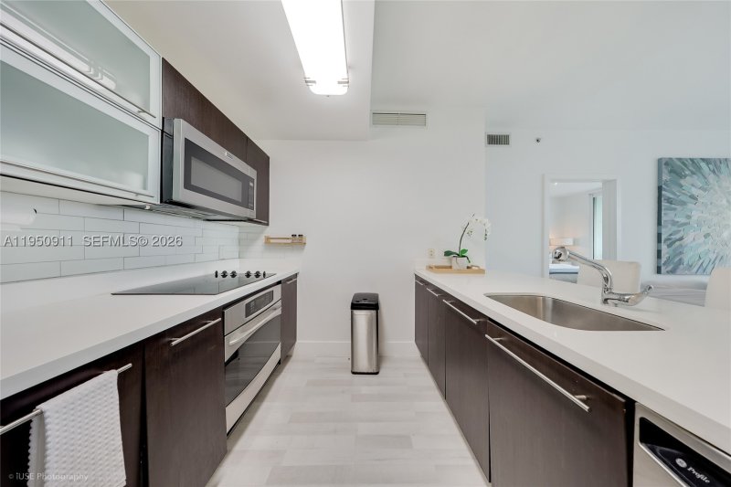 Condo for sale at The Ivy 3109