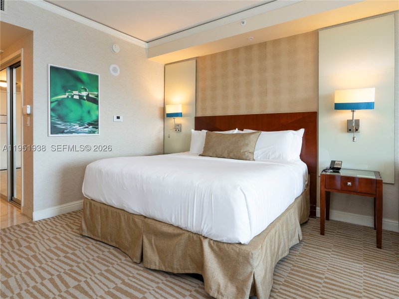 Condo for sale at Trump International Sonesta Beach Resort 1202