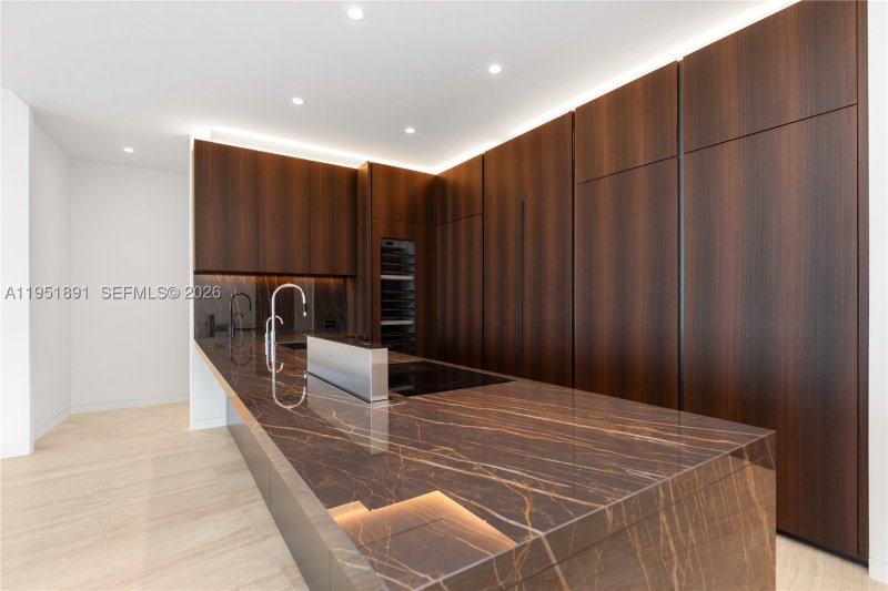 Condo for sale at Vita at Grove Isle L501