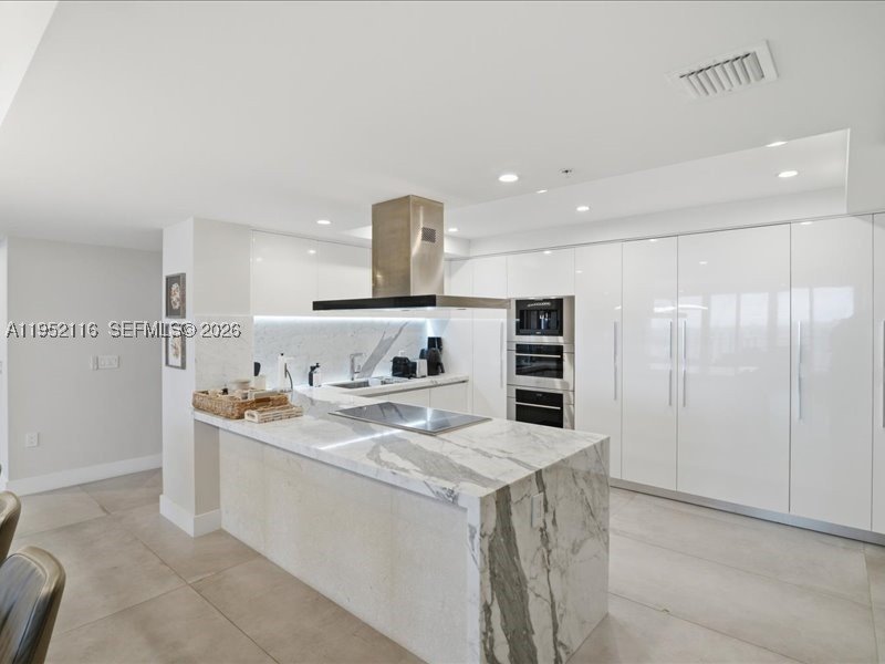 Apartment for rent at Parque Towers at St. Tropez 5-2404