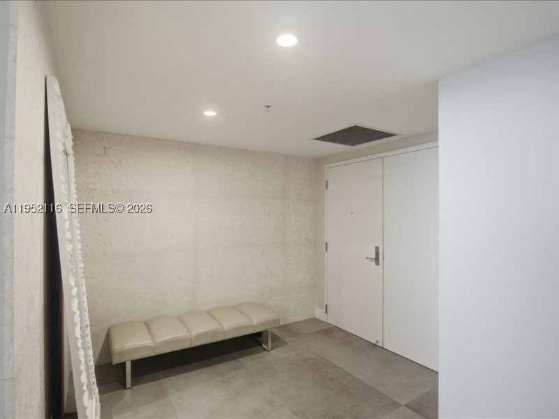 Apartment for rent at Parque Towers at St. Tropez 5-2404