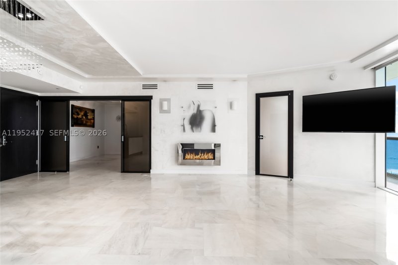 Comprar apartamento no Ocean Four 1403