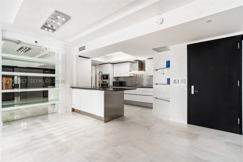Comprar apartamento no Ocean Four 1403