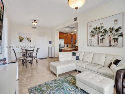 Alquiler de apartamento en Parker Dorado 1709