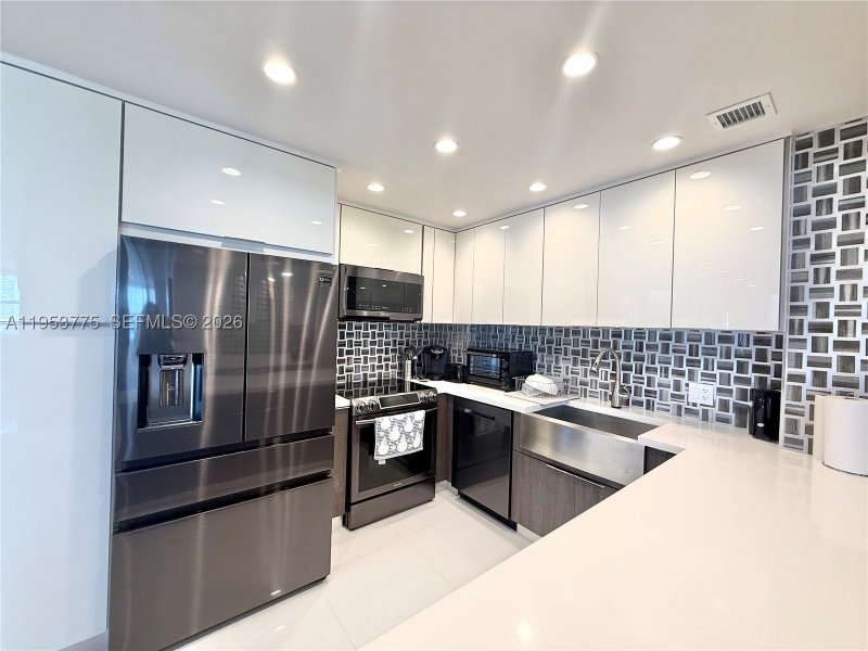 Apartment for rent at The Hemispheres 22P