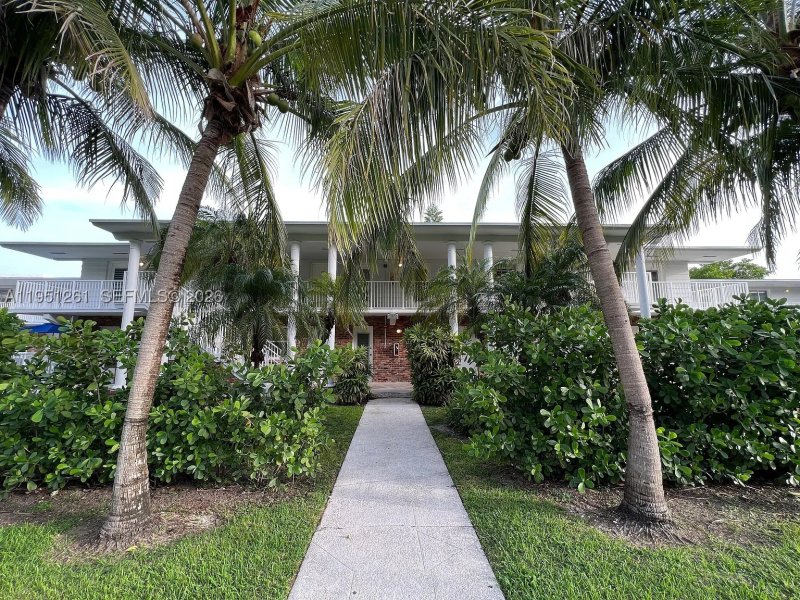 Condo for sale at Sunrise Club 5