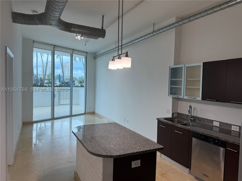 Comprar apartamento en Uptown Marina Lofts 319