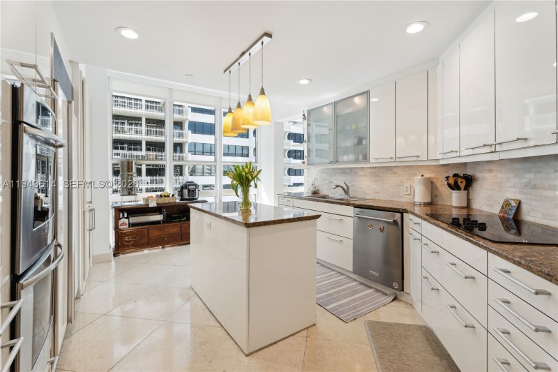 Condo for sale at Bellini Bal Harbour 904