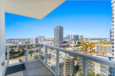 Comprar apartamento no Bay House 2301
