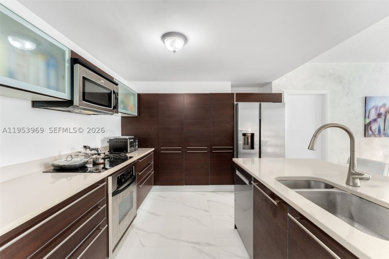 Condo for sale at Quantum 3202