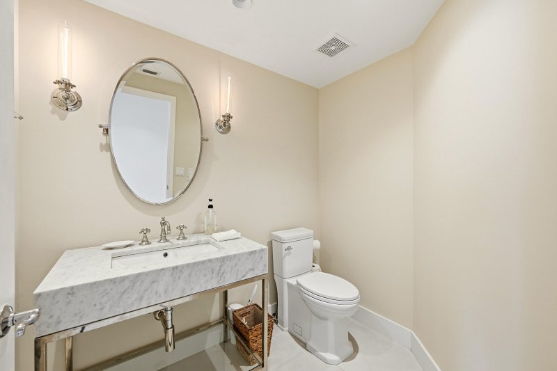 Condo for sale at Renaissance on the Ocean 1101