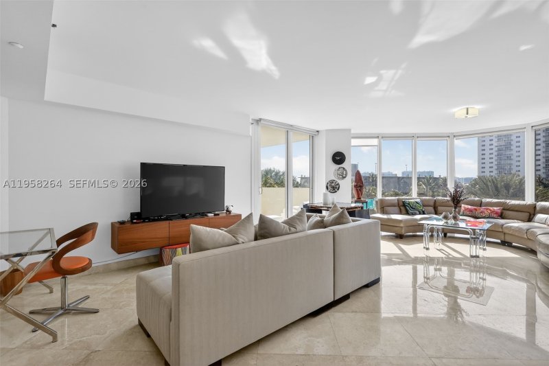 Condo for sale at Ocean One 510