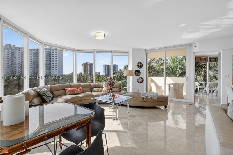 Condo for sale at Ocean One 510