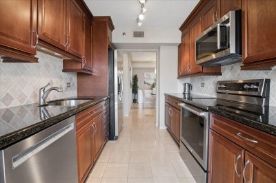 Comprar apartamento en The Summit 704s