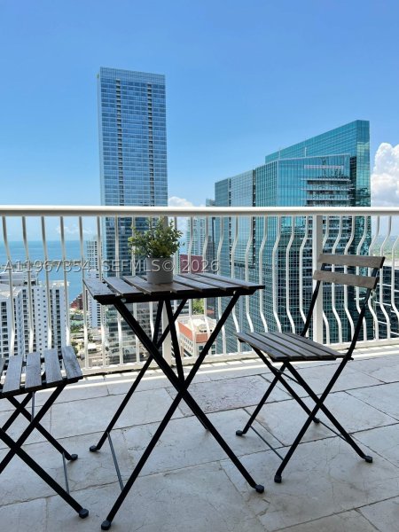 Comprar apartamento no The Club At Brickell Bay 4217