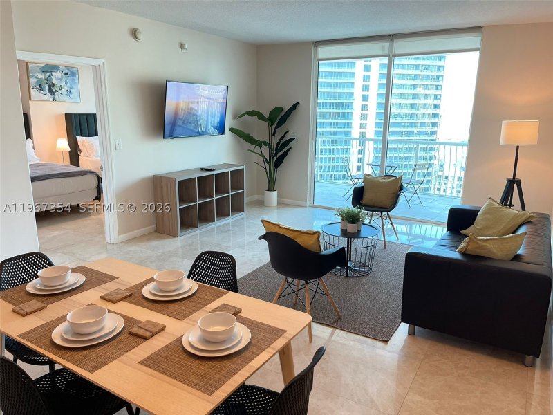 Comprar apartamento no The Club At Brickell Bay 4217