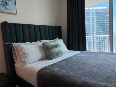 Comprar apartamento no The Club At Brickell Bay 4217