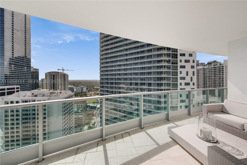 Condo for sale at Jade Brickell 3311