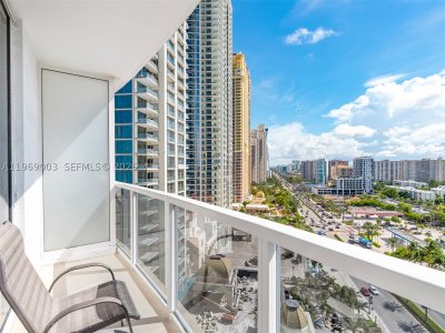 Comprar apartamento en Trump International Sonesta Beach Resort 1417