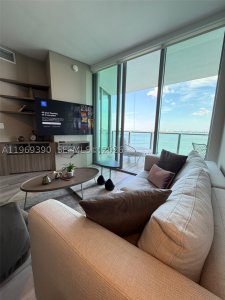 Comprar apartamento en Biscayne Beach 1205