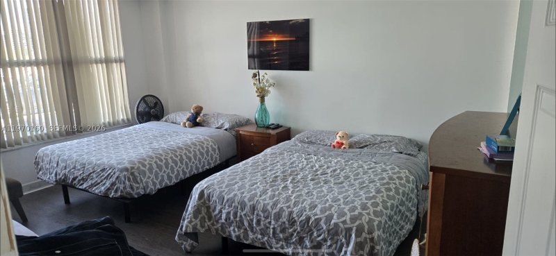 Condo for sale at Hallmark of Hollywood 322