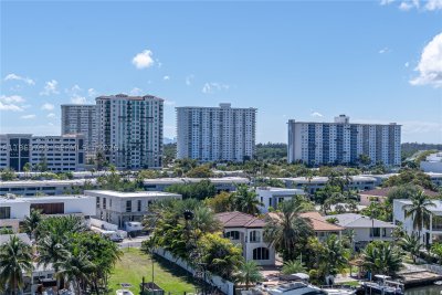 Comprar apartamento en Oceania 4 744