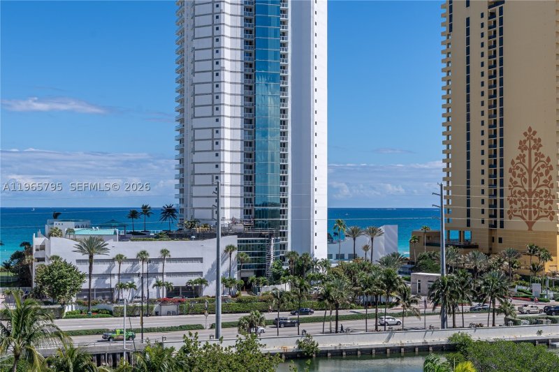 Comprar apartamento en Oceania 4 744
