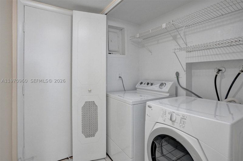 Condo for sale at Plaza South 2K