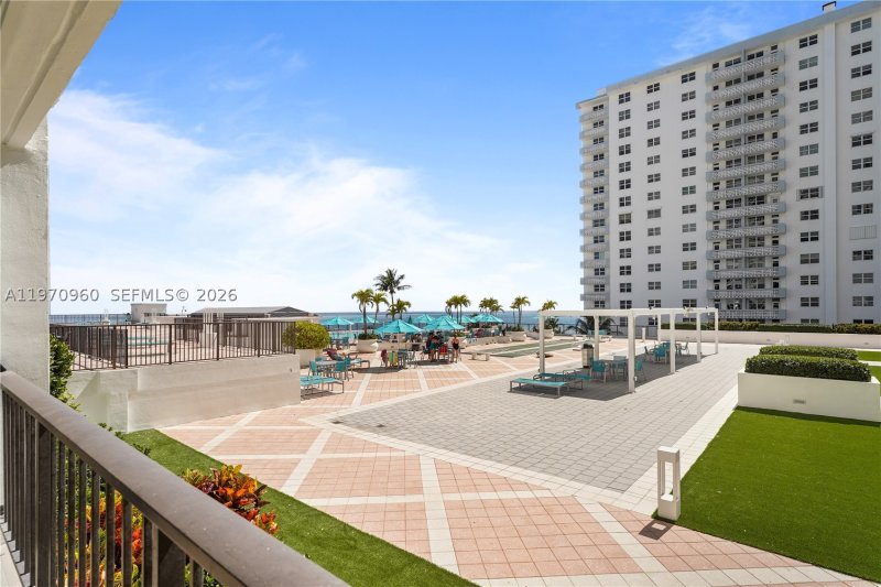 Condo for sale at Plaza South 2K