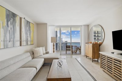 Aluguel de apartamento no Beach Club Two 2811
