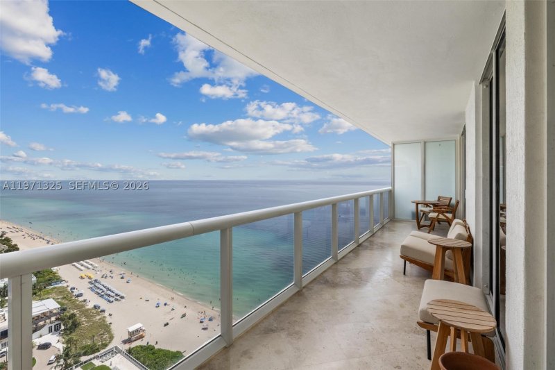 Alquiler de apartamento en Beach Club Two 2811