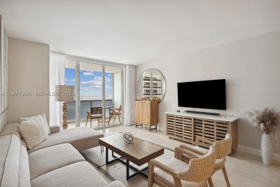 Aluguel de apartamento no Beach Club Two 2811