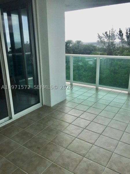 Condo for sale at Arlen House 516